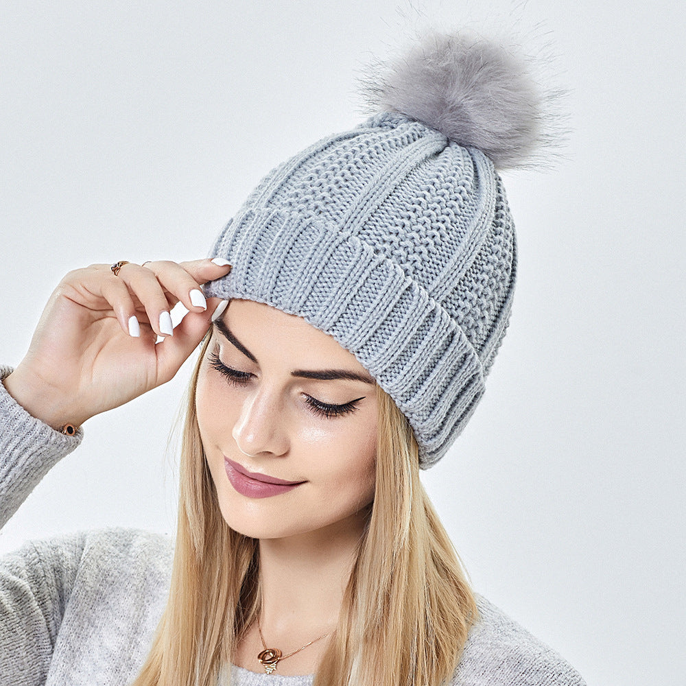 Mode Stretchy Satin Gefüttert Schädel Stricken Hüte Beanie Hut Für Frauen Faux Pelz Pom Pom Hut Winter Halten Erwärmung Beanie hut